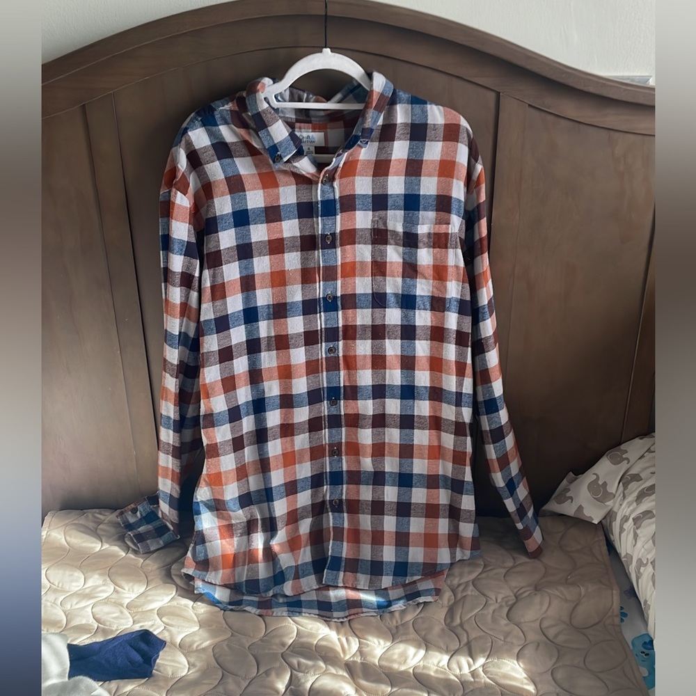Men’s flannel shirt
